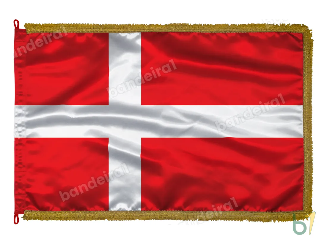 Bandeira da Dinamarca — cetim com franja ouro velho